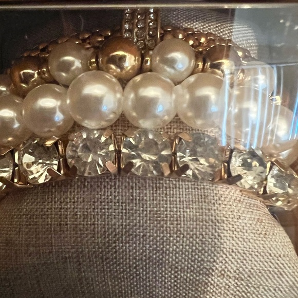 New in Box sealed Nicole Miller New York Four bracelet set - Picture 2 of 4